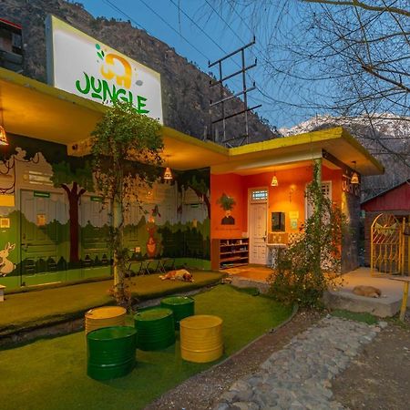 Jungle Hostel By Whoopers Касоль Экстерьер фото