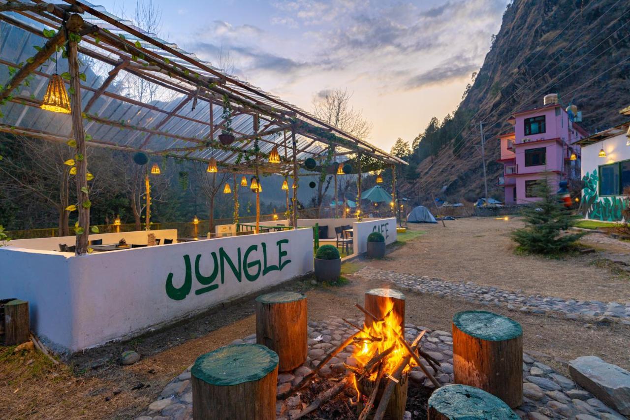 Jungle Hostel By Whoopers Касоль Экстерьер фото